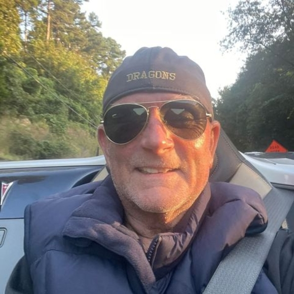 Meet your Posher, Lee - Picture 1 of 1